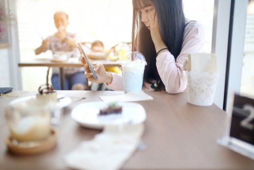 ダメ女診断 私は違うと言えなきゃヤバい ダメ女 の特徴5選 Coicuru