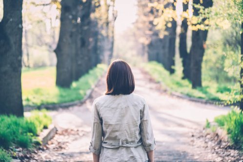 好き避け女性の 本当は大好き なサインの見抜き方3選 彼氏 彼女 恋愛の悩みならコイクル